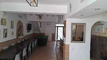 House, 3 Bedrooms, Smoking, Patio | Dining room