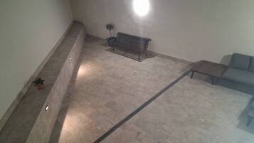 House, 3 Bedrooms, Smoking, Patio | Living area | Books