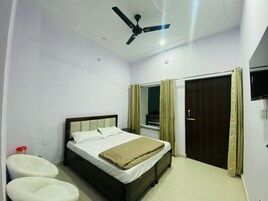 Basic Room, Mountain View | Free WiFi