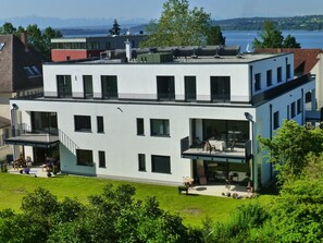 Exterior - Holiday Apartment 'Osthafen' 200m from Lake, Accessible with Elevator and Garage (Überlingen)