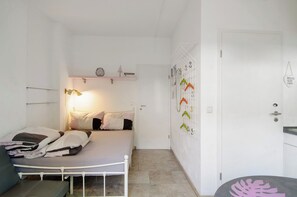 1 soverom, wi-fi (inkludert) og sengetøy