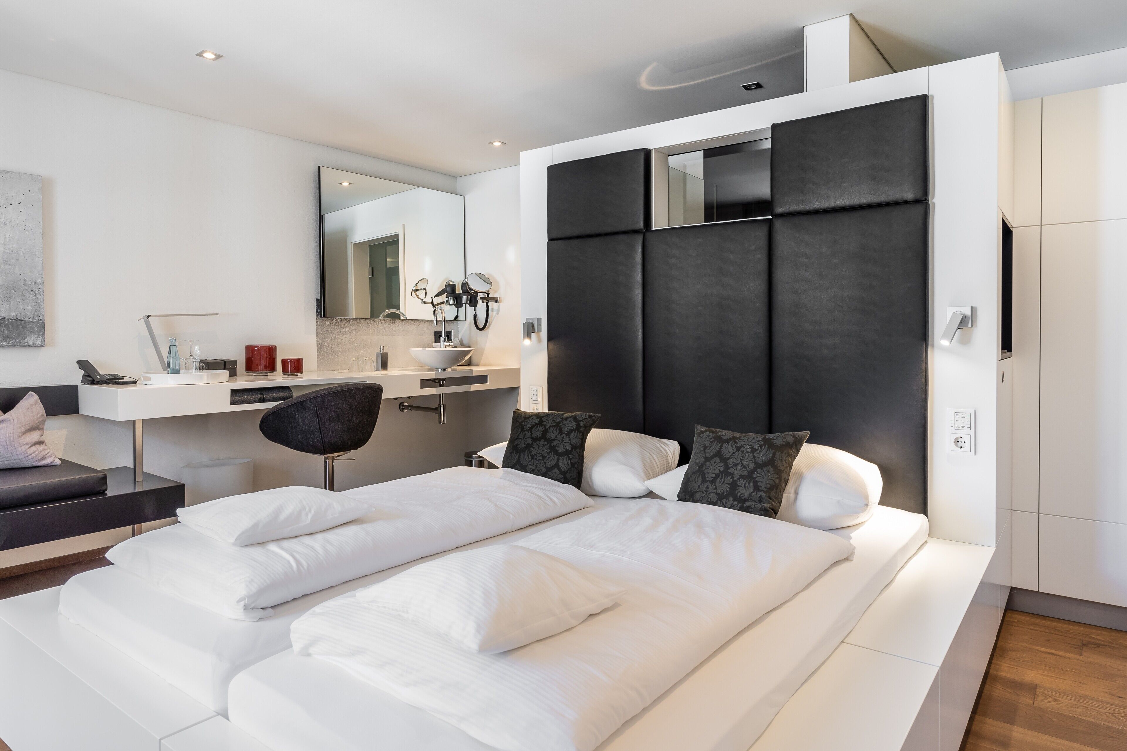 1 quarto, Wi-Fi de cortesia, roupa de cama