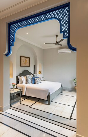 طراز فريد لكل وحدة ومكتب ومساحة عمل للكمبيوتر المحمول وواي فاي مجانًا