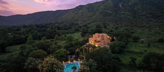 DEV BAGH LUXURIOUS PRIVATE SUITES