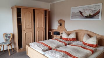 1 chambre, fer et planche Ă  repasser, Wi-Fi gratuit, draps fournis