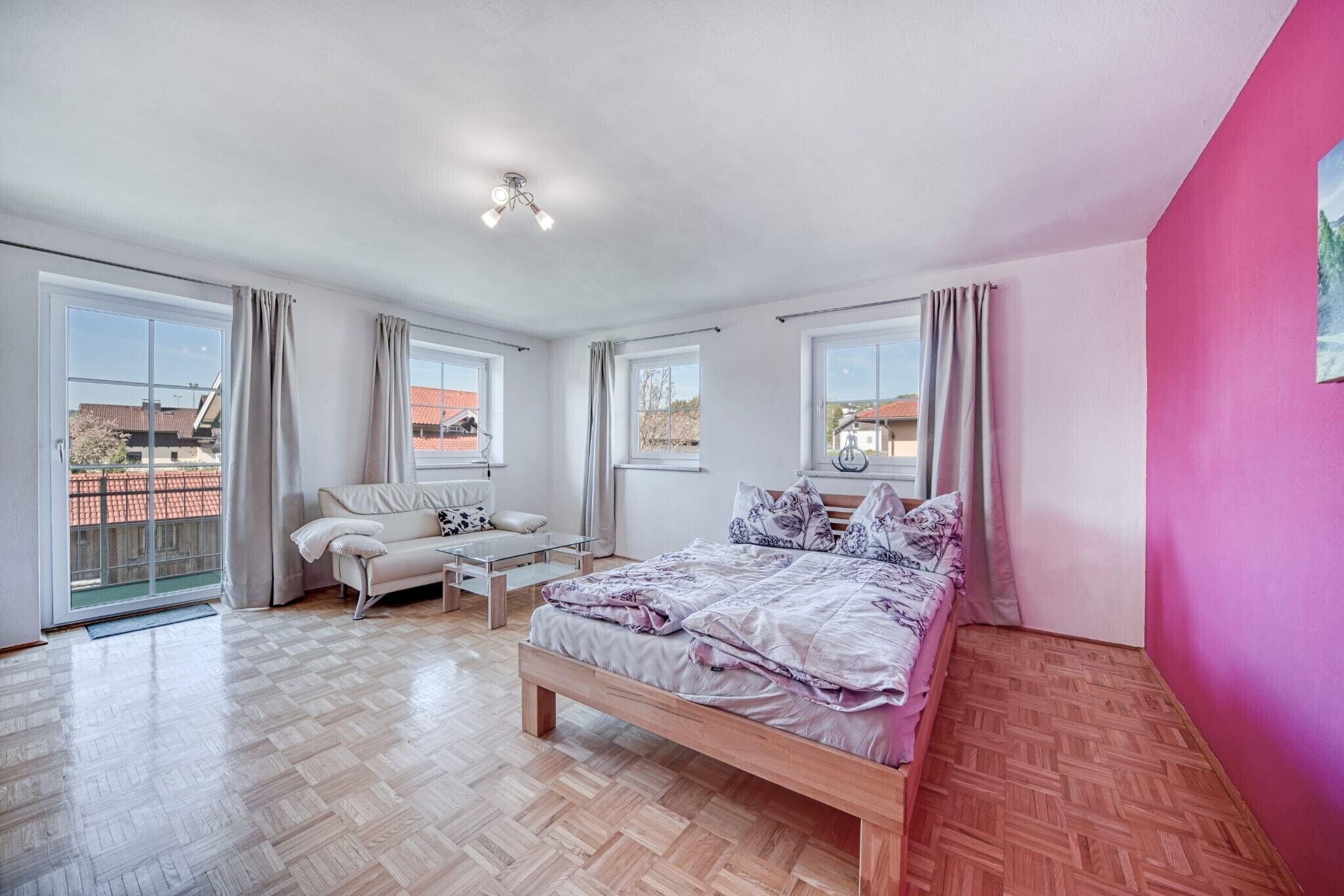 3 bedrooms, free WiFi, bed sheets