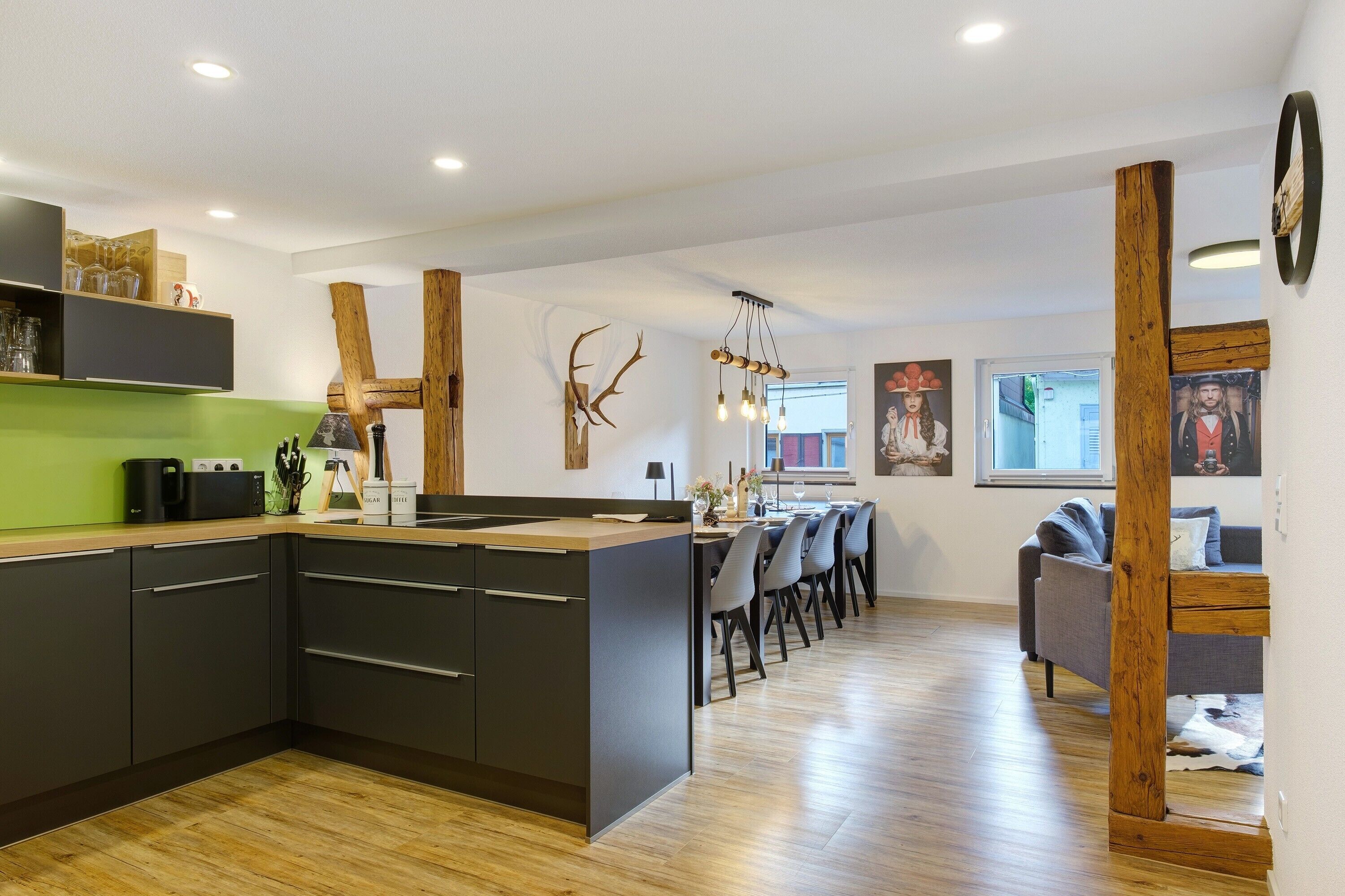 Kühlschrank, Ofen, Herdplatte, Geschirrspüler