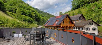 Apartment 'Schwarzwaldperle' with Private Terrace, Shared Garden and Wi-Fi