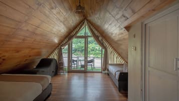 Executive Room | Premium bedding, in-room safe, individually furnished, soundproofing