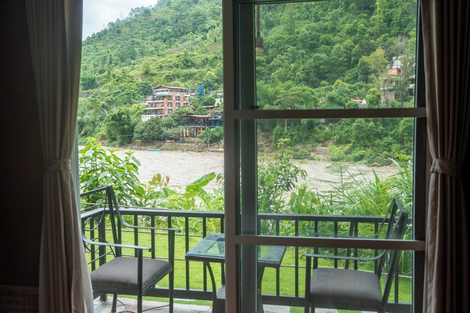 Superior Double Room, Balcony, River View | Premium bedding, in-room safe, individually furnished, soundproofing