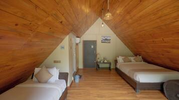 Executive Room | Premium bedding, in-room safe, individually furnished, soundproofing