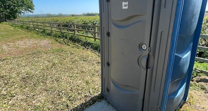 The Paddock Glamping - Clover 2