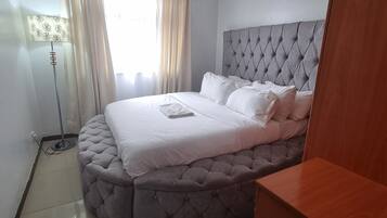 Leilighet – deluxe, byutsikt | Wi-fi (inkludert)