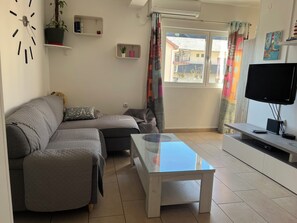 Living room - Modern Seaside Apartment With Balcony - Erika (Tivat)