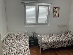 Apartment, 2 Bedrooms, Smoking, Balcony | 2 bedrooms