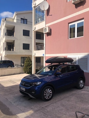 Apartment, 2 Bedrooms, Smoking, Balcony | Parking | Free self parking - Modern Seaside Apartment With Balcony - Erika (Tivat)