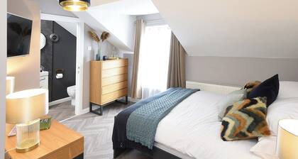 Ocho Homes by Eight Continents