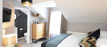 Ocho Homes by Eight Continents