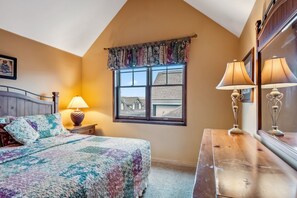 3 quartos, berço de viagem, Wi-Fi, roupa de cama