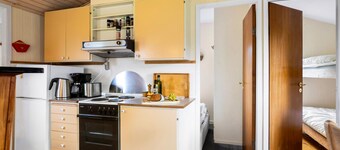 Beautiful home in Bogense with WiFi