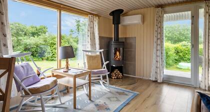 Beautiful home in Bogense with WiFi