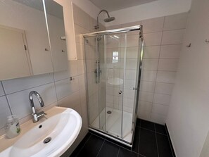 Unclassified image, 3 of 18, button - Vacation rooms in Eickhof: Relax in the idyllic Warnow region - Eickhof (Warnow)