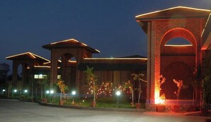 Front of property - Swapanlok Farms And Resorts (Jaipur)