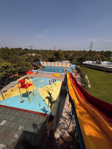 Swapanlok Farms And Resorts