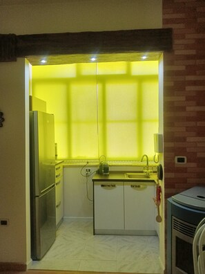 Réfrigérateur, plaque de cuisson, lave-vaisselle