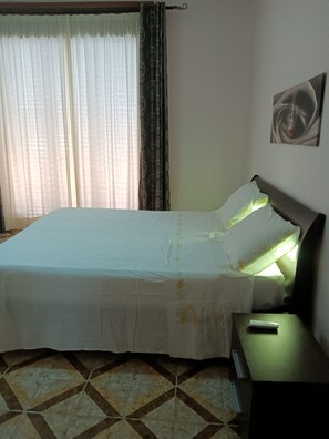 2 bedrooms, WiFi, bed sheets, wheelchair access - Salento House (Salice Salentino)