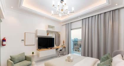 Stylish Studio in Arjan with Pool & Balcony