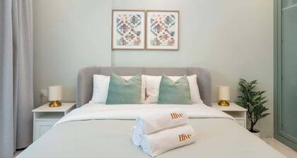 Stylish Studio in Arjan with Pool & Balcony