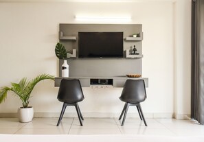 Estudio, vistas a la ciudad | Zona de estar