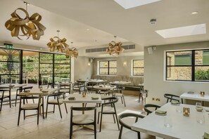 Restaurant - House of George W. Davies (Broadway)