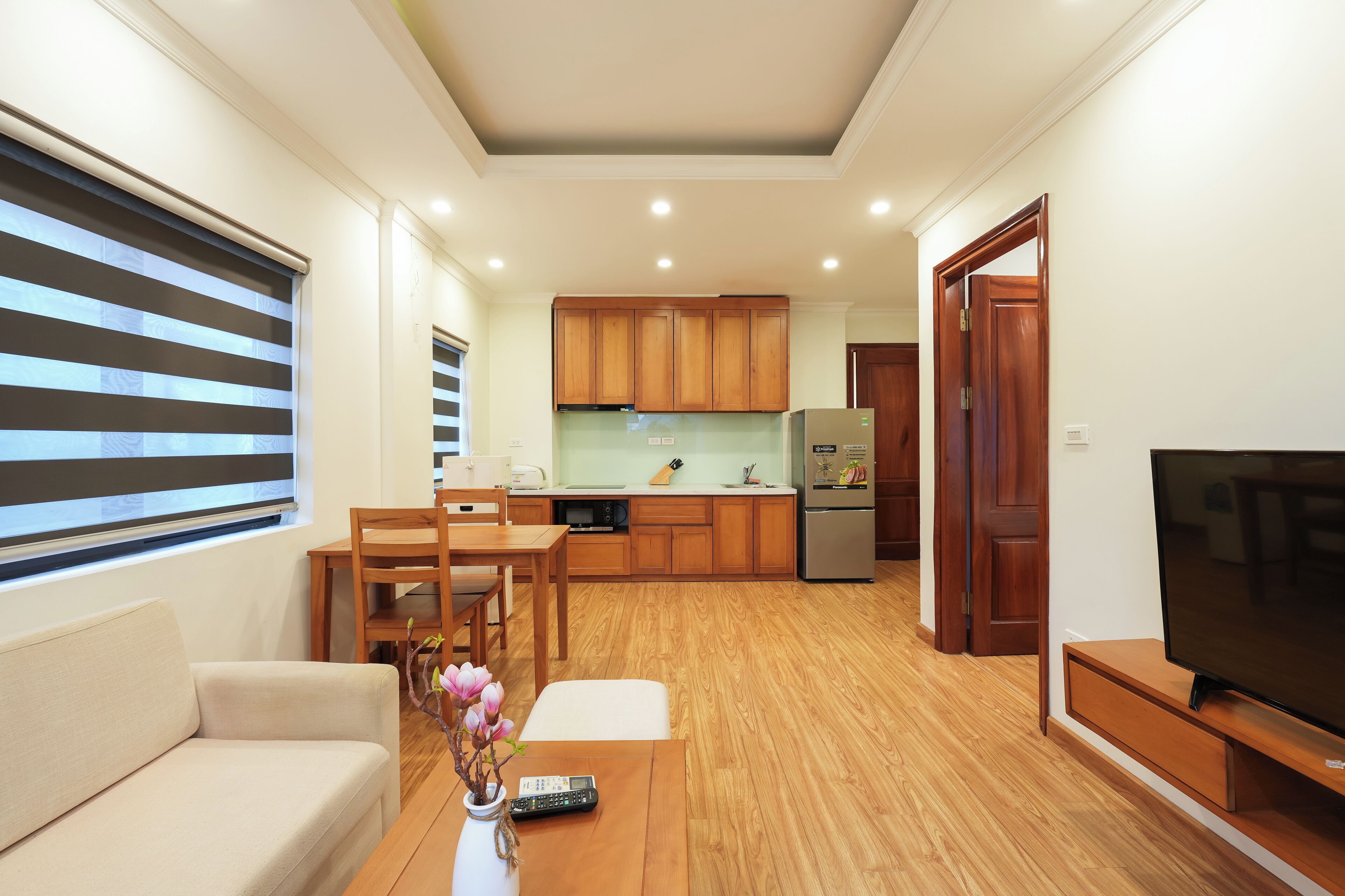 Căn hộ Deluxe, quang cảnh thành phố | Bếp riêng | Tủ lạnh, lò vi sóng, bếp nấu, dụng cụ nấu nướng/bát dĩa/dao nĩa 