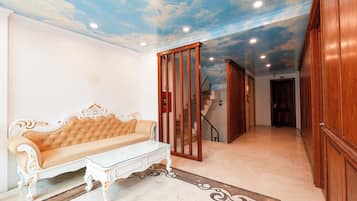 Sala de estar en el lobby