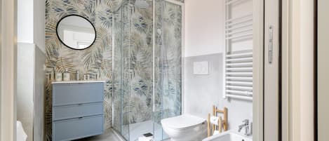 Apartment, 2 Bedrooms, 2 Bathrooms | Bathroom | Bidet