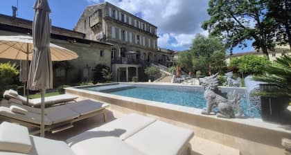 Le Pavillon (Privatization)