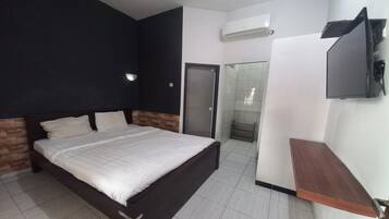 Kamar Double Deluks | Meja kerja, Wi-Fi gratis, dan seprai linen