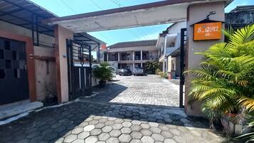 Bagian depan properti