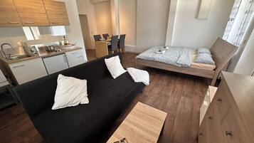 1 soverom, strykejern/-brett, wi-fi (inkludert) og sengetøy