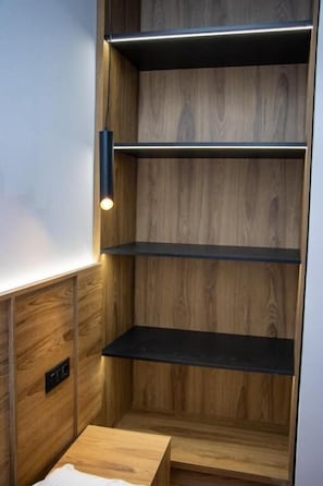 Free WiFi, bed sheets - BB The Garden (Durrës)