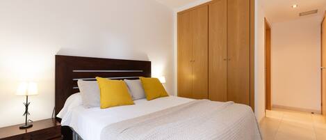 1 bedroom, iron/ironing board, bed sheets