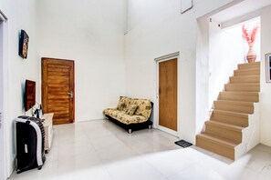 Lobby - Spot on Homestay Griya Sunarti (Depok)