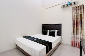 Double Room | WiFi (free), bed sheets