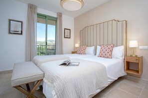 Apartment (2 Bedrooms) | 2 bedrooms, iron/ironing board, free WiFi, bed sheets - Exclusive 2BD Apartment Heated Pool Flamingos Golf (Benahavis)
