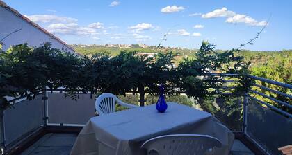 Studio with large 9m² terrace, exceptional view, 5 min from Fonséranes locks