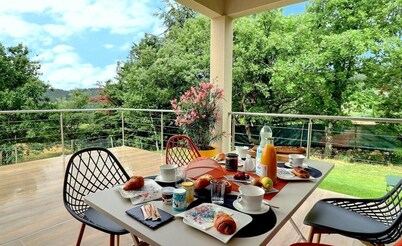 A refined getaway in south Ardèche - comfort, elegance, unobstructed views