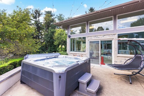 Wembley Place Estate/Indoor Pool/Hot Tub/Game Room