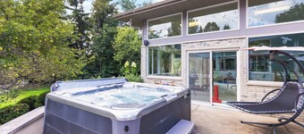 Wembley Place Estate/Indoor Pool/Hot Tub/Game Room